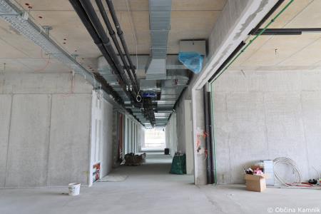 Ogled gradbišča nove Osnovne šole Frana Albrehta in seznanitev s potekom del občinskih svetnikov (20)